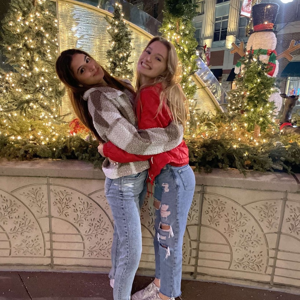 Meet your Posher, Abby